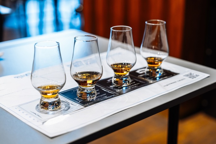 Việc xác định mùi hương của whisky không hề dễ dàng. Ảnh: Shutterstock Việc xác định mùi hương của whisky không hề dễ dàng. Ảnh: Shutterstock