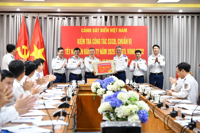 Thiếu tướng Lê Đình Cường kiểm tra, chúc Tết tại Quảng Nam- Ảnh 1. Thiếu tướng Lê Đình Cường kiểm tra, chúc Tết tại Quảng Nam- Ảnh 1.