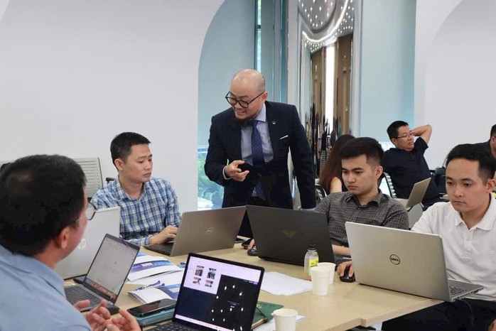 Chế độ lương, thưởng tốt và được đãi ngộ công bằng, minh bạch, người lao động sẽ gắn bó với doanh nghiệp. Ảnh: HUỲNH NHƯ