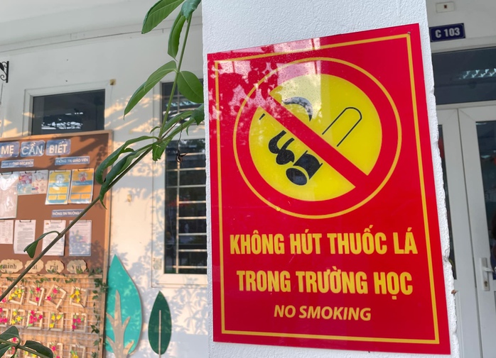 Đề xuất phạt đến 2 triệu đồng khi hút thuốc lá điện tử- Ảnh 2. Đề xuất phạt đến 2 triệu đồng khi hút thuốc lá điện tử- Ảnh 2.