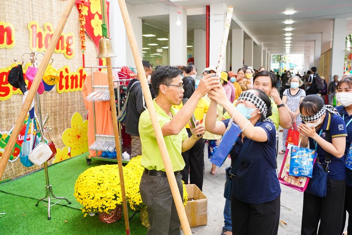 Có một đường hoa đẹp bên trong Bệnh viện Chợ Rẫy- Ảnh 17. Có một đường hoa đẹp bên trong Bệnh viện Chợ Rẫy- Ảnh 17.