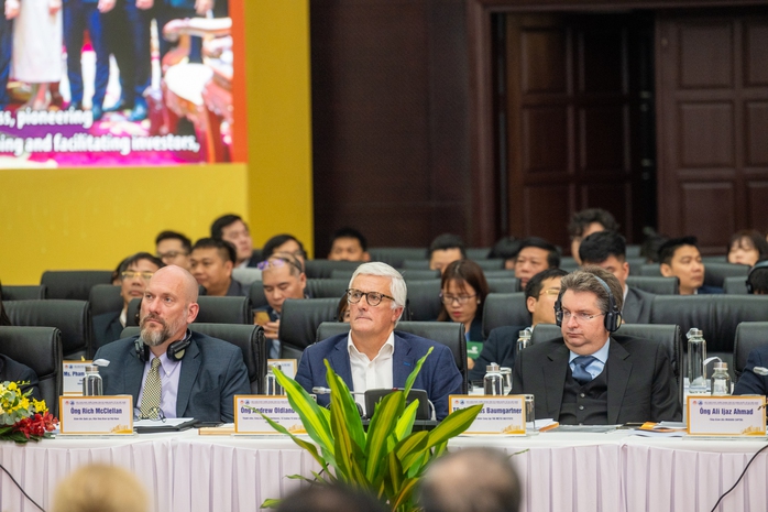 Chủ tịch TP HCM Phan Văn Mãi: TP HCM xếp trên 3 thủ đô trong khu vực về Fintech- Ảnh 4. Chủ tịch TP HCM Phan Văn Mãi: TP HCM xếp trên 3 thủ đô trong khu vực về Fintech- Ảnh 4.