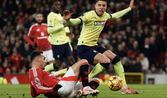 Amad Diallo lập hat-trick trong 12 phút, Man United ngược dòng hạ Southampton- Ảnh 4. Amad Diallo lập hat-trick trong 12 phút, Man United ngược dòng hạ Southampton- Ảnh 4.