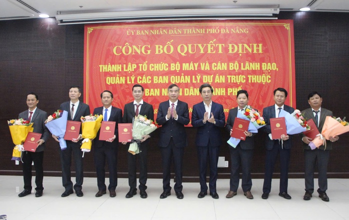 Hai giám đốc ban quản lý dự án ở Đà Nẵng nghỉ hưu trước tuổi- Ảnh 1. Hai giám đốc ban quản lý dự án ở Đà Nẵng nghỉ hưu trước tuổi- Ảnh 1.