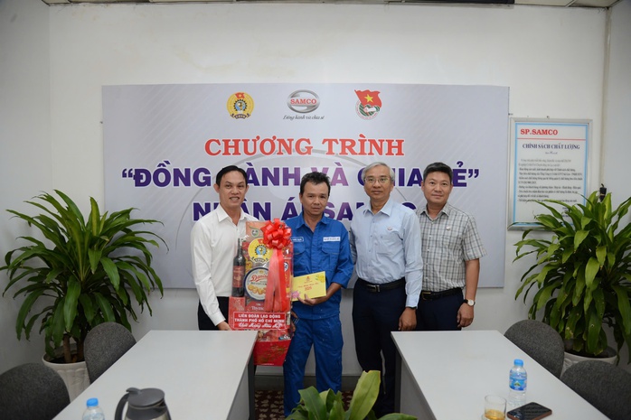 SAMCO tiếp sức người lao động khó khăn đón Tết- Ảnh 2.