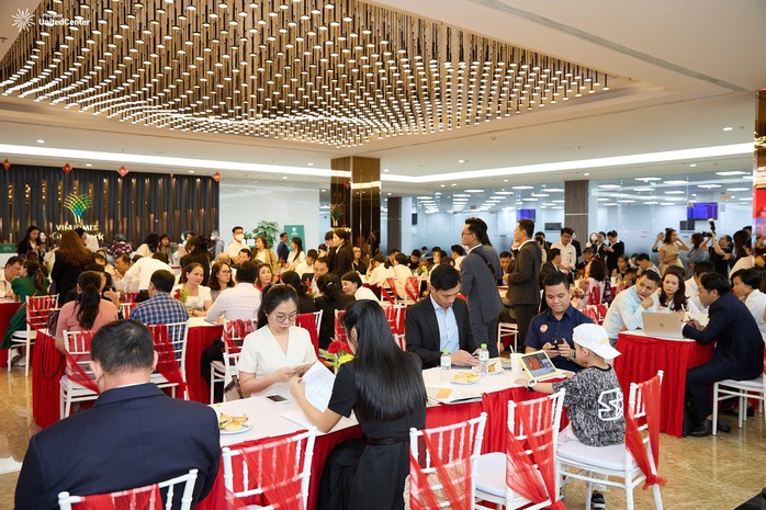 Sức hút của FestiHome được chứng minh bằng hàng loạt deal được chốt ngay trong ngày mở bán Sức hút của FestiHome được chứng minh bằng hàng loạt deal được chốt ngay trong ngày mở bán