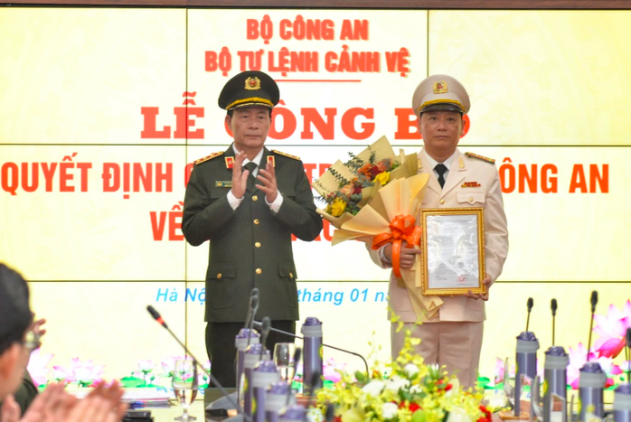 Phó giám đốc Công an TP Hà Nội làm Tư lệnh Bộ Tư lệnh Cảnh vệ- Ảnh 1. Phó giám đốc Công an TP Hà Nội làm Tư lệnh Bộ Tư lệnh Cảnh vệ- Ảnh 1.