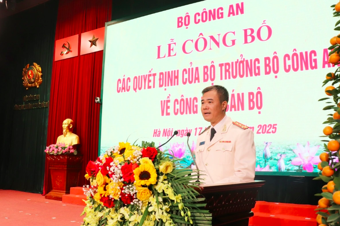 Hà Nội có 2 tân Phó giám đốc Công an- Ảnh 2. Hà Nội có 2 tân Phó giám đốc Công an- Ảnh 2.