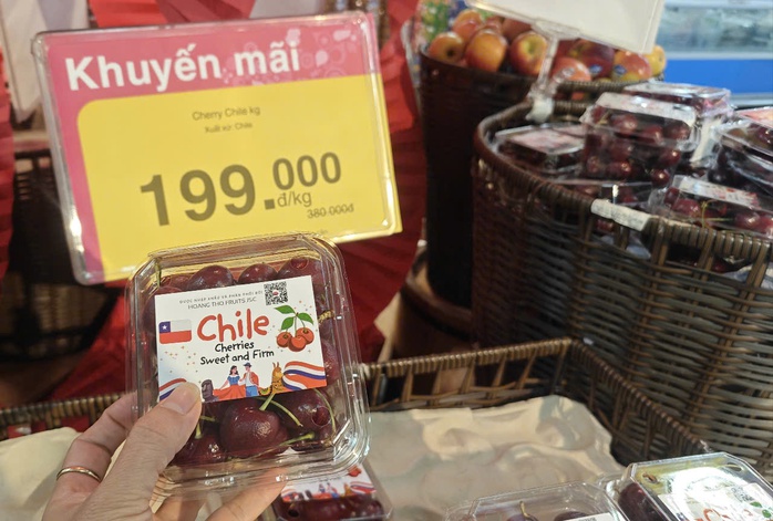 Cherry Chile giá rẻ bất ngờ, nhiều người nghi ngờ hàng Trung Quốc- Ảnh 2. Cherry Chile giá rẻ bất ngờ, nhiều người nghi ngờ hàng Trung Quốc- Ảnh 2.
