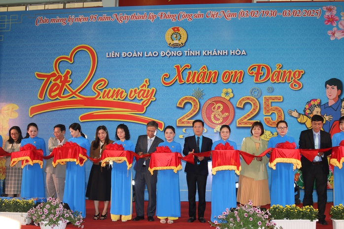 Hơn 1.000 đoàn viên, người lao động vui “Tết sum vầy”- Ảnh 7. Hơn 1.000 đoàn viên, người lao động vui “Tết sum vầy”- Ảnh 7.