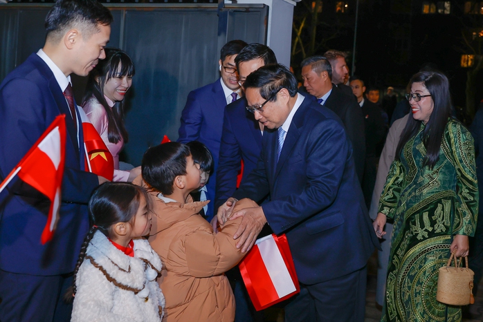 Đưa cộng đồng người Việt thành dân tộc thiểu số tại Ba Lan- Ảnh 5. Đưa cộng đồng người Việt thành dân tộc thiểu số tại Ba Lan- Ảnh 5.