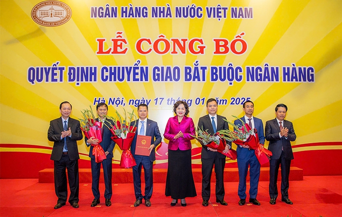 Chuyển giao bắt buộc 2 ngân hàng GPBank và DongA Bank- Ảnh 1. Chuyển giao bắt buộc 2 ngân hàng GPBank và DongA Bank- Ảnh 1.