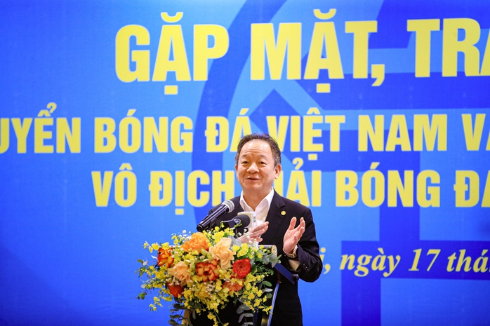 Bầu Hiển thưởng đậm cho tuyển thủ Việt Nam vô địch ASEAN Cup 2024- Ảnh 1. Bầu Hiển thưởng đậm cho tuyển thủ Việt Nam vô địch ASEAN Cup 2024- Ảnh 1.