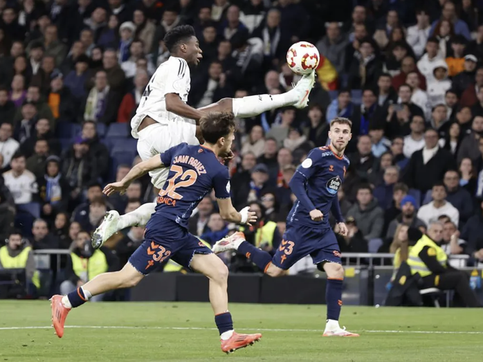 Real Madrid chật vật 120 phút, giành vé tứ kết Cúp Nhà vua- Ảnh 1. Real Madrid chật vật 120 phút, giành vé tứ kết Cúp Nhà vua- Ảnh 1.