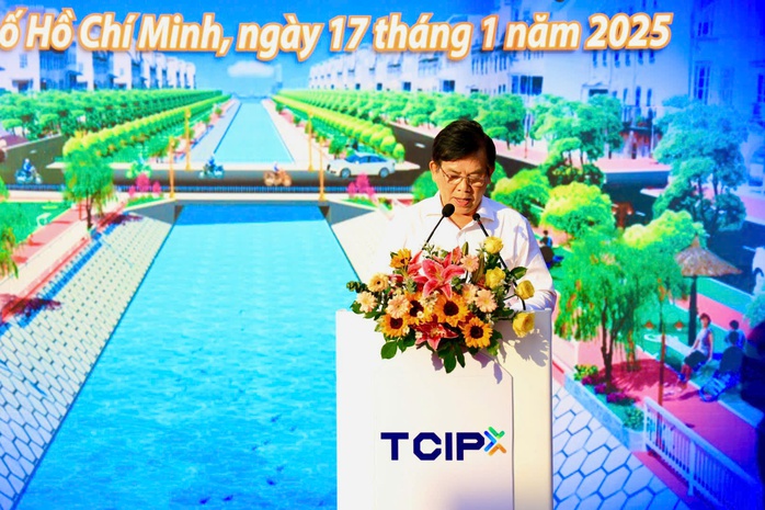 TP HCM: Món quà Tết đặc biệt cho người dân quận 5- Ảnh 2. TP HCM: Món quà Tết đặc biệt cho người dân quận 5- Ảnh 2.