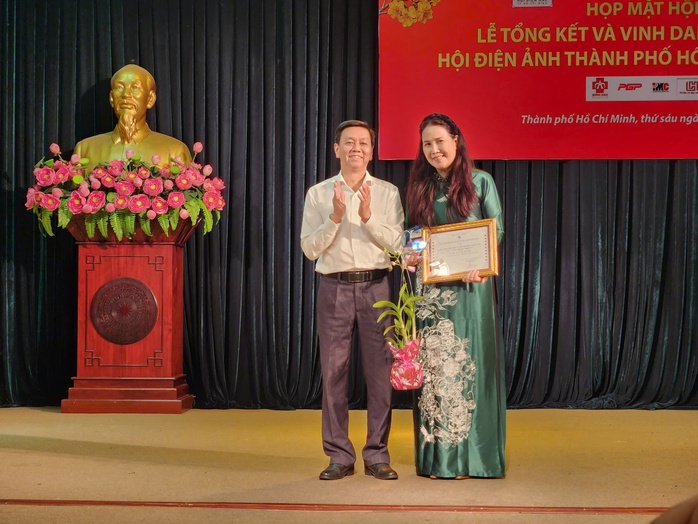 Phim về thời niên thiếu của Bác Hồ thắng giải- Ảnh 2. Phim về thời niên thiếu của Bác Hồ thắng giải- Ảnh 2.