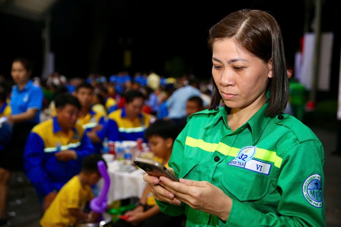 Công nhân, cán bộ Công đoàn TP HCM tiếp cận App Công dân số- Ảnh 2. Công nhân, cán bộ Công đoàn TP HCM tiếp cận App Công dân số- Ảnh 2.