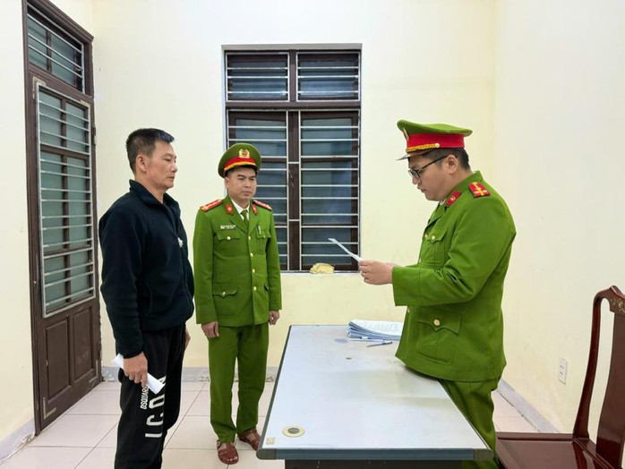 Triệt phá đường dây cá độ bóng đá hơn 200 tỉ đồng mỗi tháng- Ảnh 2. Triệt phá đường dây cá độ bóng đá hơn 200 tỉ đồng mỗi tháng- Ảnh 2.