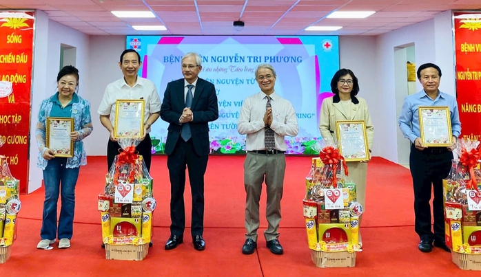 Bệnh viện Nguyễn Tri Phương ra mắt "Quỹ giờ vàng"- Ảnh 1. Bệnh viện Nguyễn Tri Phương ra mắt "Quỹ giờ vàng"- Ảnh 1.