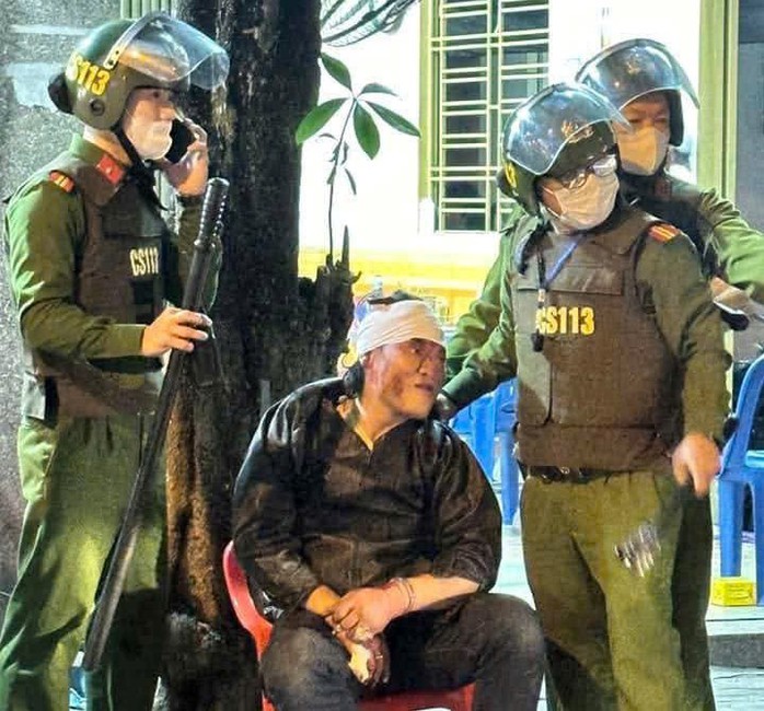 Bắt giữ nghi phạm đâm nhiều người trọng thương ở Đà Nẵng- Ảnh 1. Bắt giữ nghi phạm đâm nhiều người trọng thương ở Đà Nẵng- Ảnh 1.