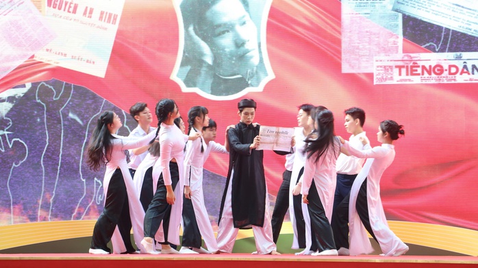 Nhiều thế hệ học sinh, thầy cô xúc động, tự hào về ngôi trường tròn 150 năm tuổi ở TP HCM- Ảnh 1. Nhiều thế hệ học sinh, thầy cô xúc động, tự hào về ngôi trường tròn 150 năm tuổi ở TP HCM- Ảnh 1.