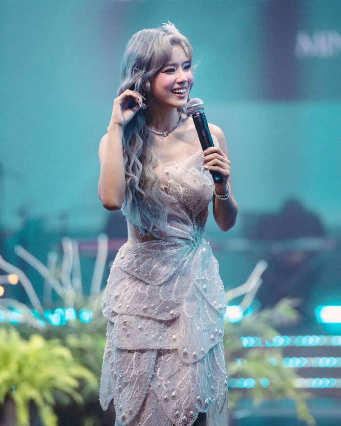 Hoàng Yến Chibi rap giọng Huế ngọt cỡ nào?
- Ảnh 3. Hoàng Yến Chibi rap giọng Huế ngọt cỡ nào?
- Ảnh 3.