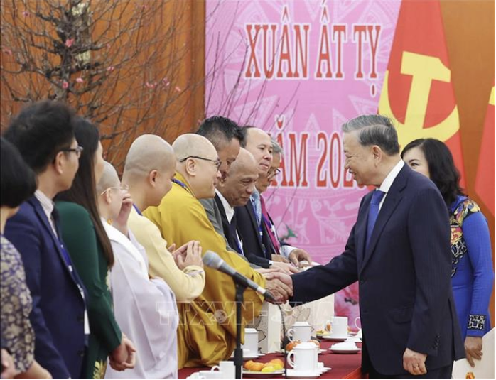 Tổng Bí thư Tô Lâm gặp gỡ kiều bào tiêu biểu dự "Xuân quê hương"- Ảnh 2. Tổng Bí thư Tô Lâm gặp gỡ kiều bào tiêu biểu dự "Xuân quê hương"- Ảnh 2.
