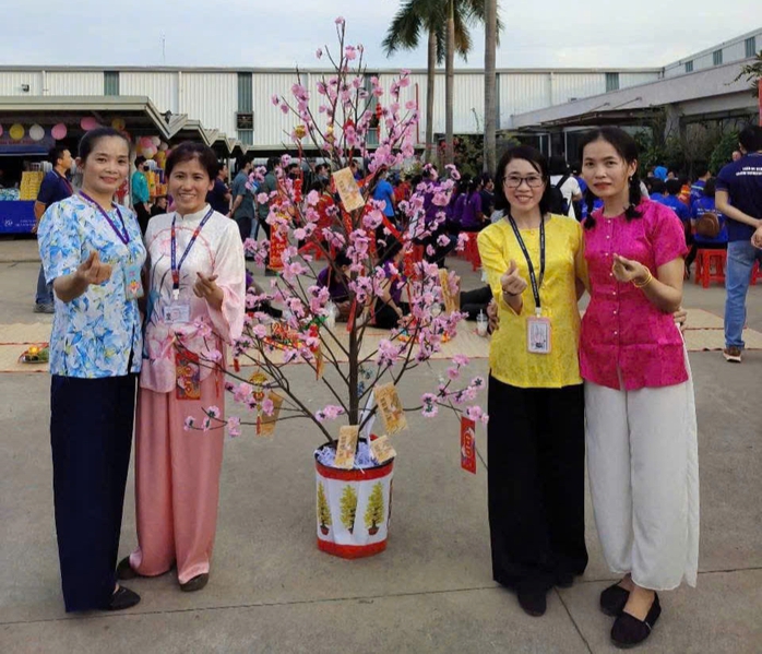 Tưng bừng lo Tết cho công nhân ở Bình Dương- Ảnh 4. Tưng bừng lo Tết cho công nhân ở Bình Dương- Ảnh 4.