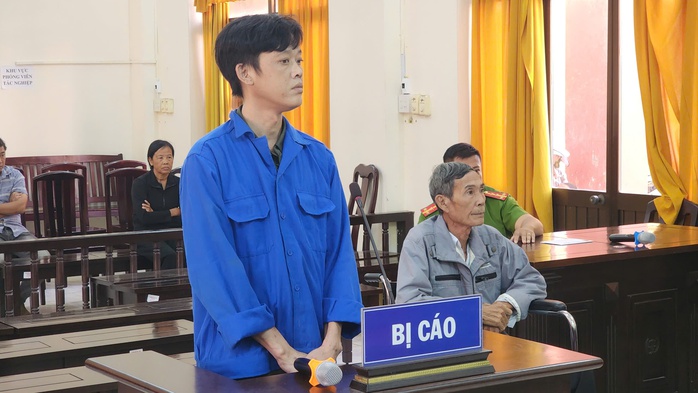 Dùng súng dọa vợ khi bị đòi ly hôn, cả 2 cha con vướng vòng lao lý - Ảnh 1. Dùng súng dọa vợ khi bị đòi ly hôn, cả 2 cha con vướng vòng lao lý - Ảnh 1.