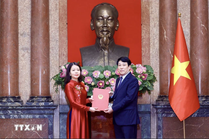 Chủ tịch nước Lương Cường trao Quyết định phong hàm Đại sứ- Ảnh 2. Chủ tịch nước Lương Cường trao Quyết định phong hàm Đại sứ- Ảnh 2.
