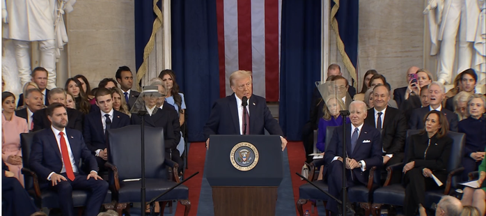 Ông Trump phát biểu tại lễ nhậm chức ngày 20-1. Ảnh: ABC News Ông Trump phát biểu tại lễ nhậm chức ngày 20-1. Ảnh: ABC News