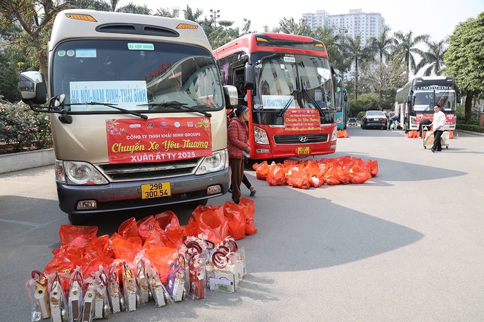 Xúc động bữa ăn đặc biệt của 2.000 bệnh nhân ung thư- Ảnh 15. Xúc động bữa ăn đặc biệt của 2.000 bệnh nhân ung thư- Ảnh 15.