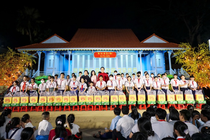 Dàn sao hội ngộ "Gala Nhạc Việt"- Ảnh 3. Dàn sao hội ngộ "Gala Nhạc Việt"- Ảnh 3.