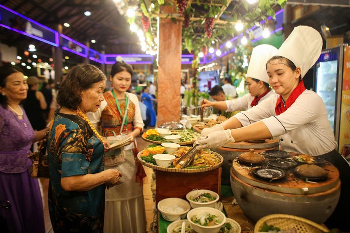 Thế mạnh các đầu bếp Saigontourist Group có thể tạo ra hàng ngàn món ngon Việt Nam Thế mạnh các đầu bếp Saigontourist Group có thể tạo ra hàng ngàn món ngon Việt Nam