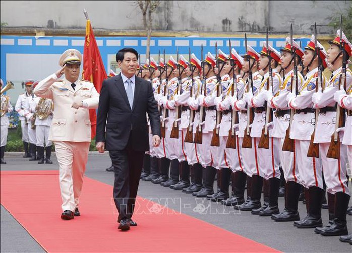 Chủ tịch nước yêu cầu xây dựng lực lượng Cảnh vệ chính quy, tinh nhuệ, hiện đại- Ảnh 1. Chủ tịch nước yêu cầu xây dựng lực lượng Cảnh vệ chính quy, tinh nhuệ, hiện đại- Ảnh 1.