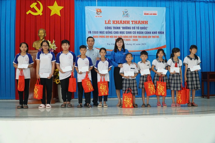Khánh thành Khánh thành