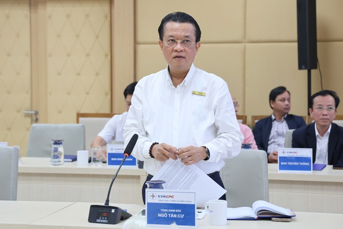 Thứ trưởng Bộ Công thương làm việc với EVNCPC về bảo đảm điện Tết Ất Tỵ 2025- Ảnh 2. Thứ trưởng Bộ Công thương làm việc với EVNCPC về bảo đảm điện Tết Ất Tỵ 2025- Ảnh 2.