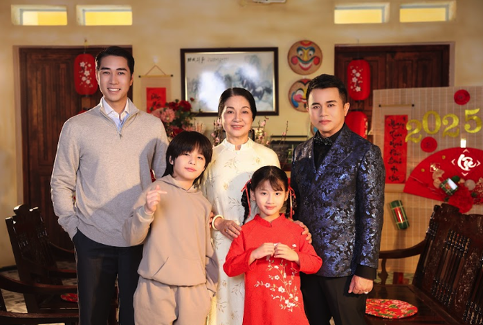 NSND Bùi Bài Bình gây xúc động với "Xuân người tha hương"- Ảnh 4. NSND Bùi Bài Bình gây xúc động với "Xuân người tha hương"- Ảnh 4.