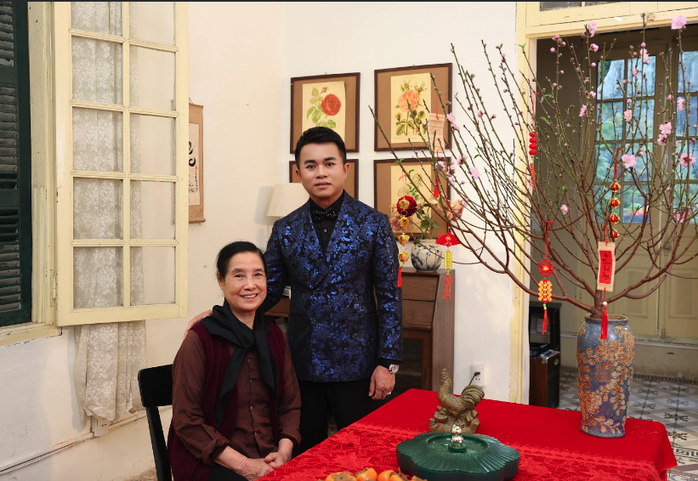 NSND Bùi Bài Bình gây xúc động với "Xuân người tha hương"- Ảnh 2. NSND Bùi Bài Bình gây xúc động với "Xuân người tha hương"- Ảnh 2.
