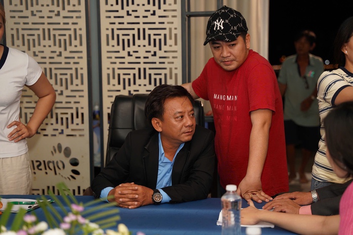 Đạo diễn phim "Mẹ lao công học yêu" nói gì về những tranh cãi trên mạng xã hội?- Ảnh 1. Đạo diễn phim "Mẹ lao công học yêu" nói gì về những tranh cãi trên mạng xã hội?- Ảnh 1.