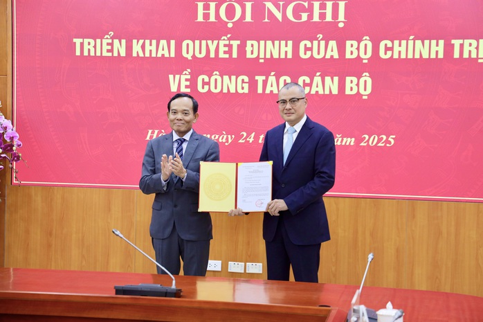Bí thư Tỉnh ủy Phú Yên làm Phó trưởng Ban Kinh tế Trung ương- Ảnh 1. Bí thư Tỉnh ủy Phú Yên làm Phó trưởng Ban Kinh tế Trung ương- Ảnh 1.