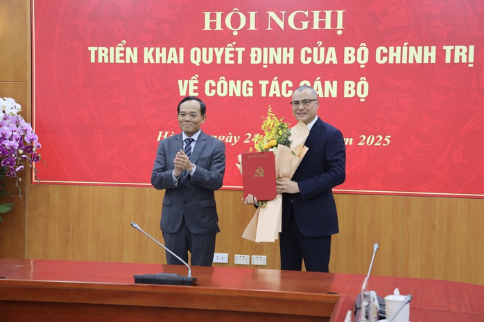 Bí thư Tỉnh ủy Phú Yên làm Phó trưởng Ban Kinh tế Trung ương- Ảnh 2. Bí thư Tỉnh ủy Phú Yên làm Phó trưởng Ban Kinh tế Trung ương- Ảnh 2.