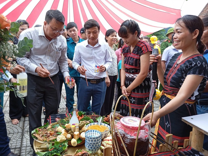 Giữ lửa văn hóa Cơ Tu- Ảnh 3. Giữ lửa văn hóa Cơ Tu- Ảnh 3.
