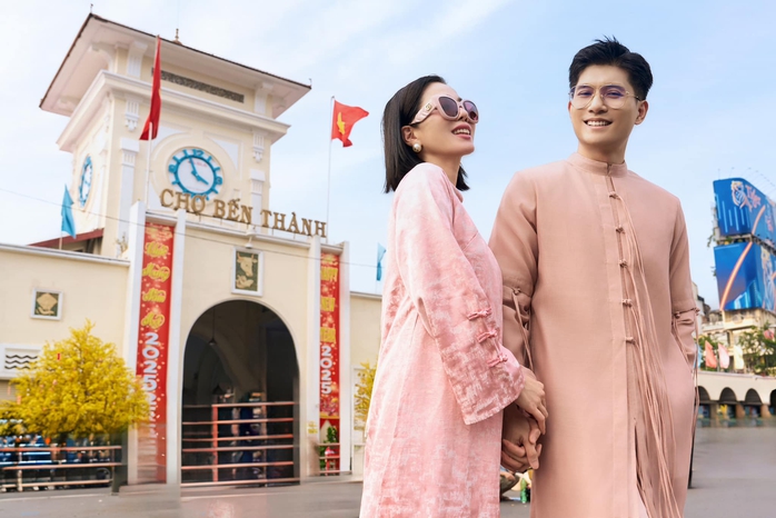 Showbiz Việt: Loạt sao tưng bừng đón Xuân Ất Tỵ- Ảnh 27. Showbiz Việt: Loạt sao tưng bừng đón Xuân Ất Tỵ- Ảnh 27.