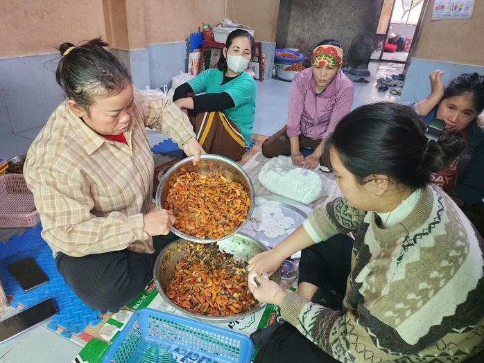 Trứ danh bánh lọc Mệ Xuân- Ảnh 4. Trứ danh bánh lọc Mệ Xuân- Ảnh 4.