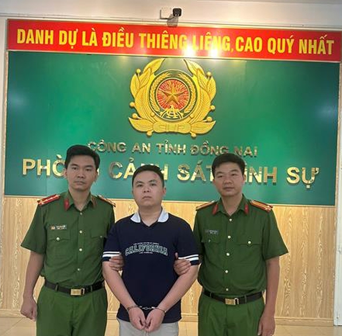 Bắt đối tượng quay phim để "tống tiền"- Ảnh 1. Bắt đối tượng quay phim để "tống tiền"- Ảnh 1.