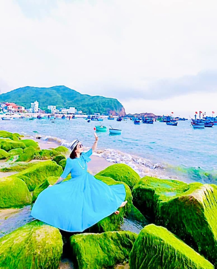 Đẹp ngỡ ngàng mùa rêu xanh ở biển Quy Nhơn- Ảnh 7. Đẹp ngỡ ngàng mùa rêu xanh ở biển Quy Nhơn- Ảnh 7.