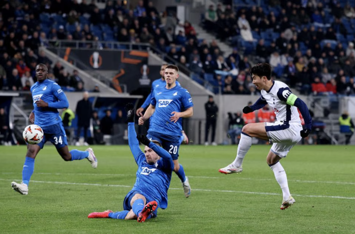 Đánh bại Rangers phút bù giờ, Man United bùng nổ Europa League- Ảnh 7. Đánh bại Rangers phút bù giờ, Man United bùng nổ Europa League- Ảnh 7.