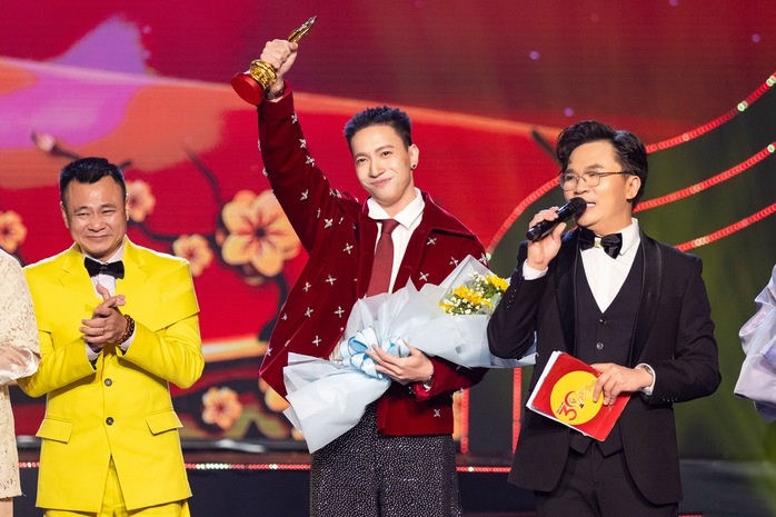 S.T Sơn Thạch: Tết này 2 mẹ con dắt nhau đi chơi thôi- Ảnh 2. S.T Sơn Thạch: Tết này 2 mẹ con dắt nhau đi chơi thôi- Ảnh 2.