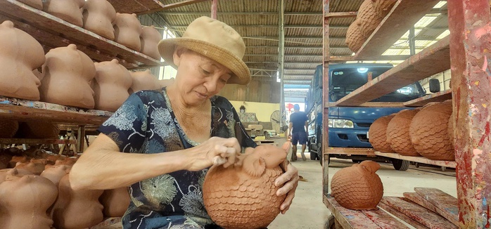"Làng lu" ở Bình Dương- Ảnh 9. "Làng lu" ở Bình Dương- Ảnh 9.